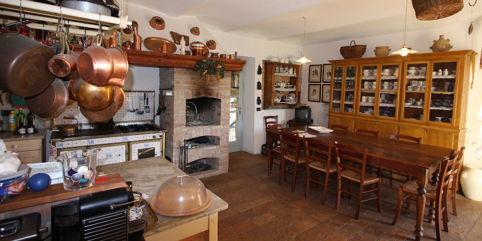
			The large country kitchen is a main feature of the house
			