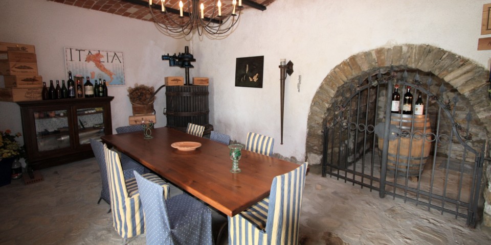 
			The cozy wine cellar is an ideal space for wine tastings
			
